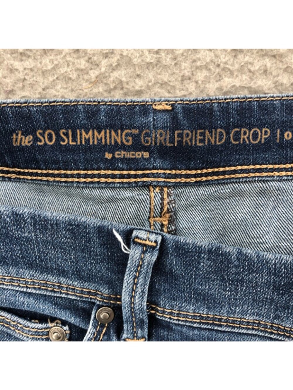 Chicos Jeans Womens 0 US 4 Blue Denim So Slimming Girlfriend Crop Stretch Pocket - Picture 5 of 12